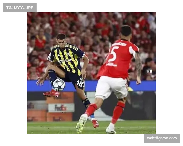 现场观察：阿森纳变阵三中卫，对位盯防萨拉赫收效显著